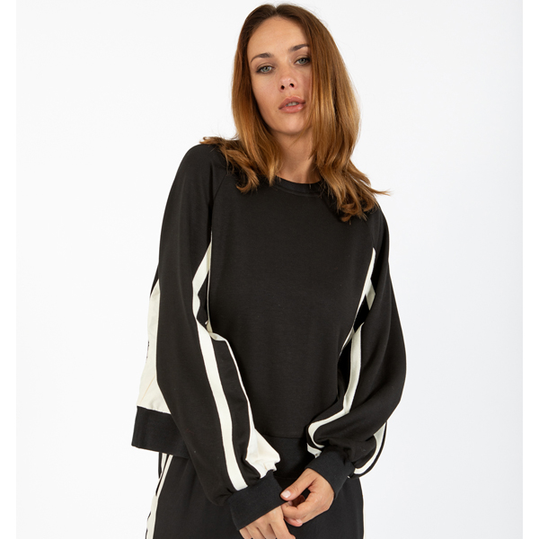 Sporty Sweat in Two Colours | Creme/Black